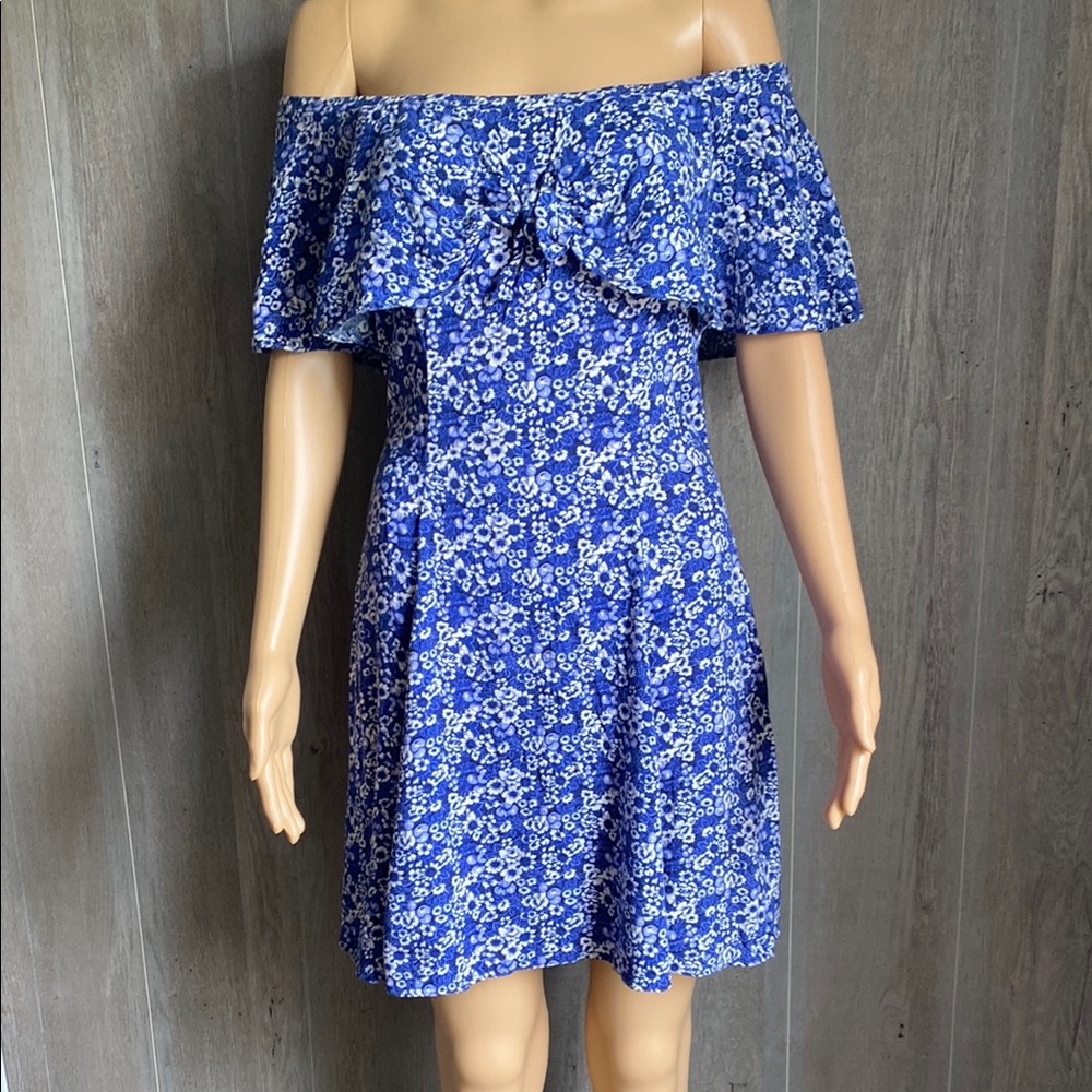 Sweet & Sexy Vintage 90s Mini Dress Off / On the Shoulder fits size 6 / 7